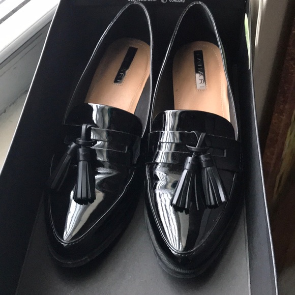 tahari loafers